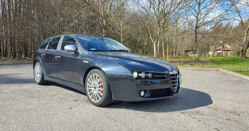 Alfa Romeo 159 cena 27000 przebieg: 220000, rok produkcji 2011 z Łęknica